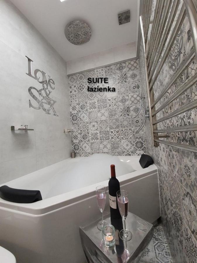 Apartamenty Centrum Z Wanna Dwuosobowa Piotrków Trybunalski Exterior foto