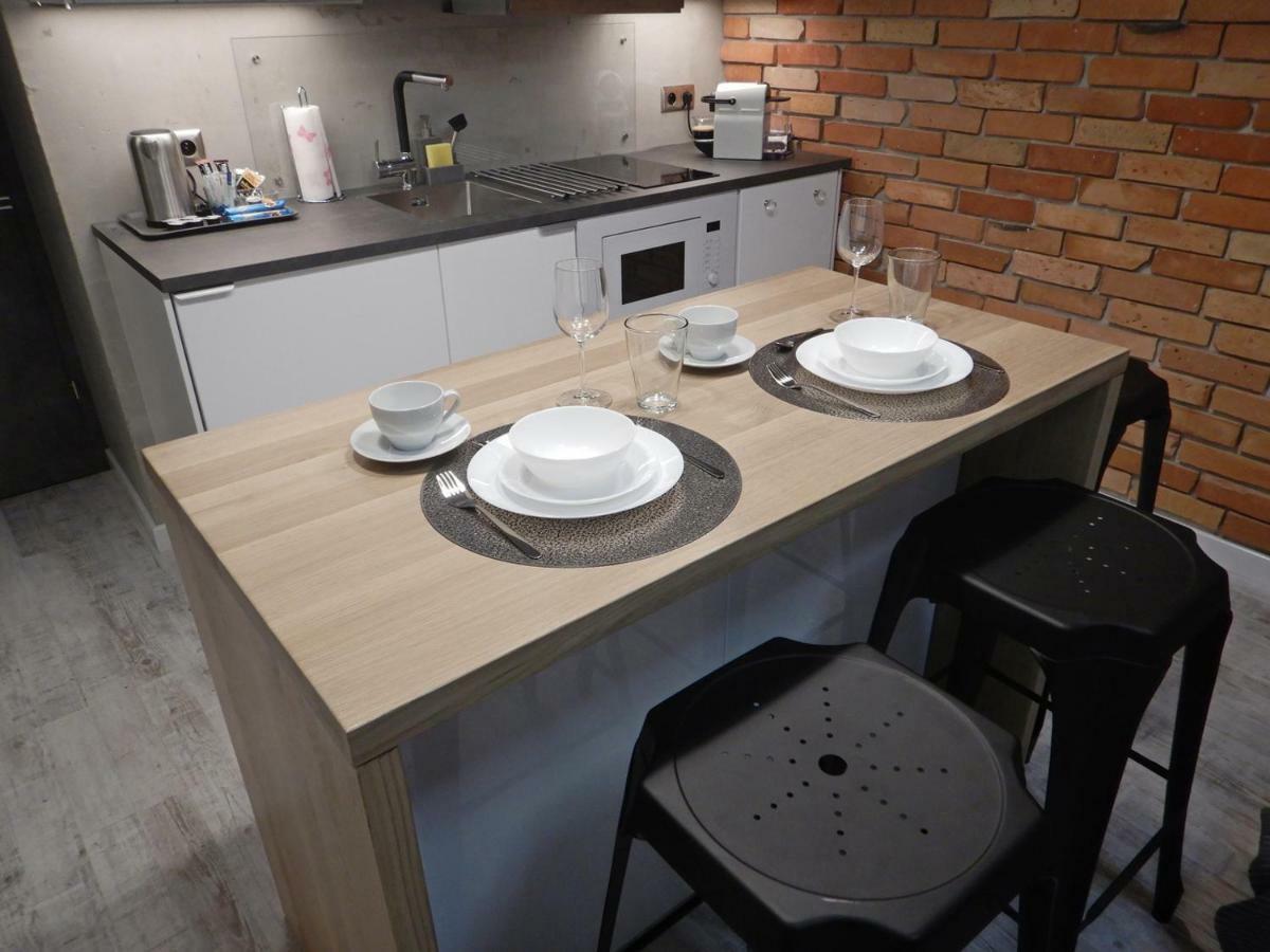 Apartamenty Centrum Z Wanna Dwuosobowa Piotrków Trybunalski Exterior foto